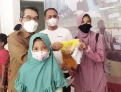 Bupati Tinjau Pelaksanaan Vaksin Anak, Usai Divaksin Bawah Pulang Minyak Goreng