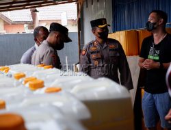 Kapolres Kutim Tinjau Pasar dan Agen Sembako Menjelang Ramadan