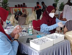 Hari Pertama, Pengobatan Pascabanjir dan Vaksinasi di Ikuti 790 Orang