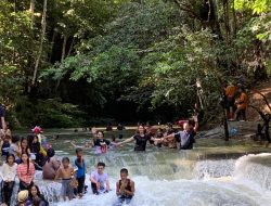 Sungai Mejeng di Kongbeng, Diserbu Warga Jadi Tempat Liburan