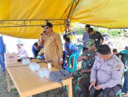 Kades Tepian Baru Buka Turnamen Bola Mini HUT ke-17