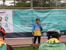 DLH Kutim Bersama PT KPC dan ISSI Kutim Adakan Kerja Bakti