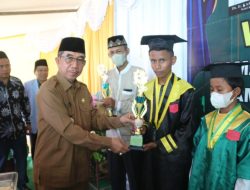 Bupati Kutim Hadiri Wisuda Santri Taman Al Quran di Kaubun