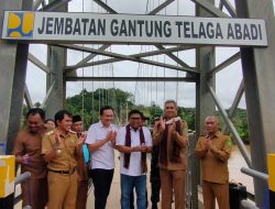 Jembatan Gantung di Batu Ampar Diresmikan Anggota DPR RI Irwan