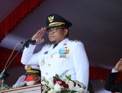 Penurunan Bendera Merah Putih Berjalan Khidmat, Wabup Kasmidi Sebagai Inspektur Upacara