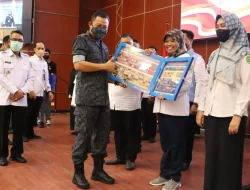 Kelurahan Teluk Lingga dan Singa Geweh Resmi Dilaunching sebagai Kelurahan Bersinar