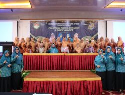 Tingkat SDM Pengurus DWP BPKAD Gelar Pelatihan Publik Speaking dan Table Manner