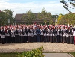 SDN 001 Sangatta Utara Gelar Upacara di Hari Guru