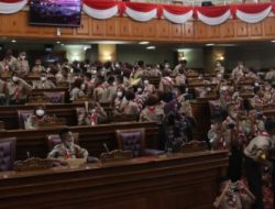 Sebanyak 250 Siswa SMPN 3 Sangut Sambangi Kantor DPRD Kutim