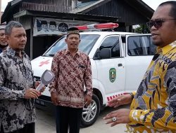 Wabup Serahkan bantuan Ambulans Kepada Warga RT 037 Teluk Lingga