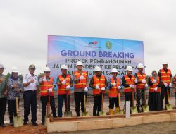 Pemkab Kutim dan KPC Letakkan Batu Perta Pembangunan Jalan Pendekat ke Pelabuhan Kenyamukan