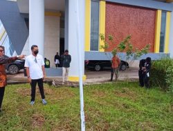 Tinjau Gedung EXPO, Bupati Kutim Minta DPMPTSP Segera Benahi dan Perbaiki Fasilitas Pendukung