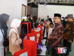 Ajarkan Anak Berpikir Secara Ilmiah, Festival Sience Fair di Ikuti 75 Siswa
