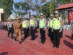 Polres Kutim Apel Gelar Pasukan Operasi Ketupat 2023, Bupati Jadi Inspektur Upacara