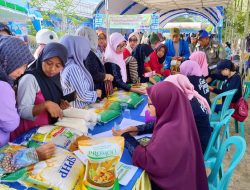 Sebanyak 5.000 Kupon Ludes Diserbu Ribuan Masyarakat Untuk Dapatkan Beli Sembako Murah