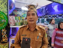 Kecamatan Telen Suguhkan Stik Pisang sebagai Produk Unggulan di Pekan Raya Expo Kutim