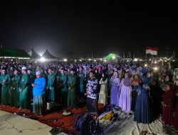 Peringati Hari Santri Nasional, Ribuan Masyarakat Padat Folder Ilham Maulana Lantunkan Sholawat