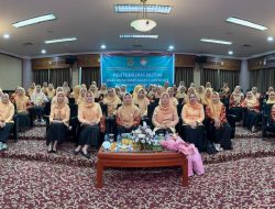 Kunker ke Kutim, Ketua DWP Kaltim Indri Indah Winarni Riza Bangga Beri Apresiasi kepada DWP Kutim yang Makin Maju