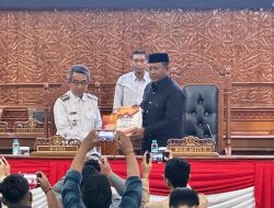 Pemkab Kutim Sampaikan Penjelasan Nota Pemerintah terhadap Raperda Pertanggungjawaban APBD 2023