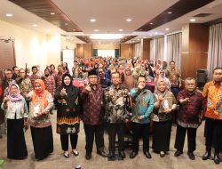 DPPKB Kutim Gelar Bimtek Diikuti 105 Peserta, Dibuka Asisten Pemkesra Poniso Harap Bimtek Jadi Program Strategi