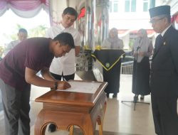 Bupati Kutim Serahkan Bantuan Kendaraan Operasional untuk 35 Ketua RT